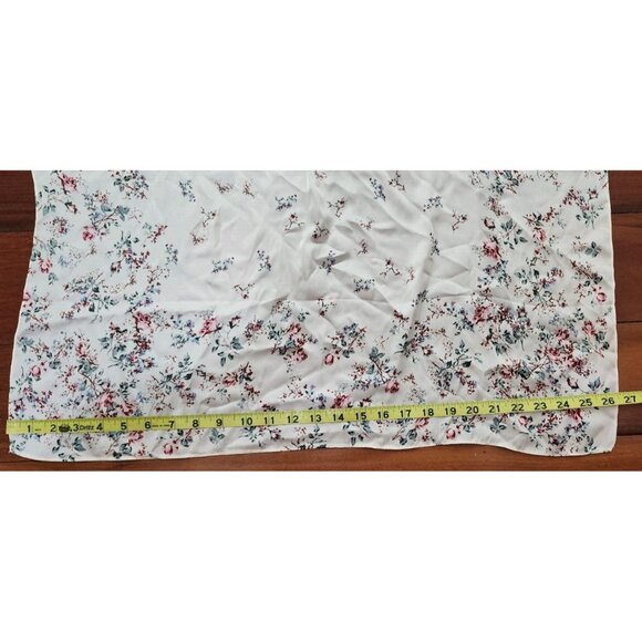 Women's Scarf Cream Red Floral Spring Scarf 27"/27" Square Polyester - Picture 10 of 11